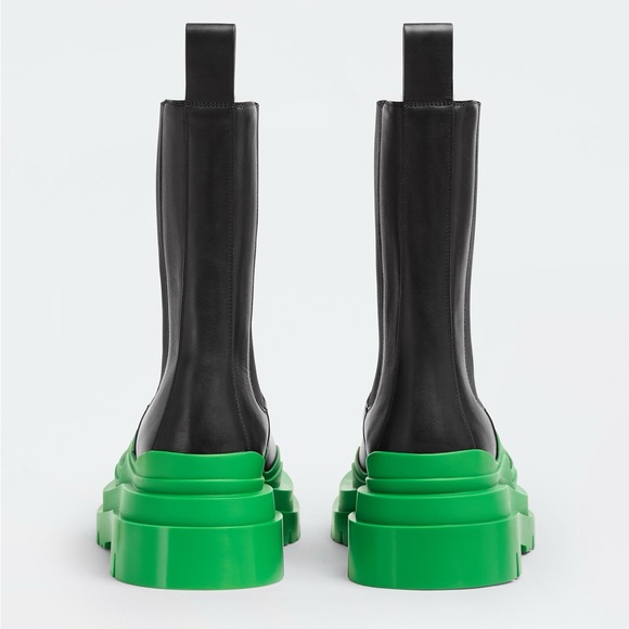 Bottega Veneta Tire Chelsea Boot - Picture 2 of 4